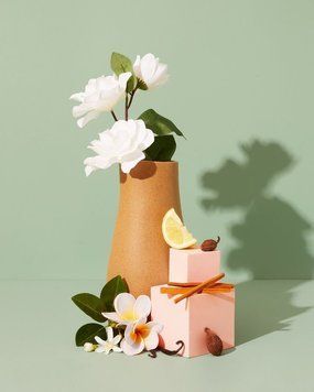 Tiare petals & spiced sandalwood 10гр Tiare petals & spiced sandalwood10 фото